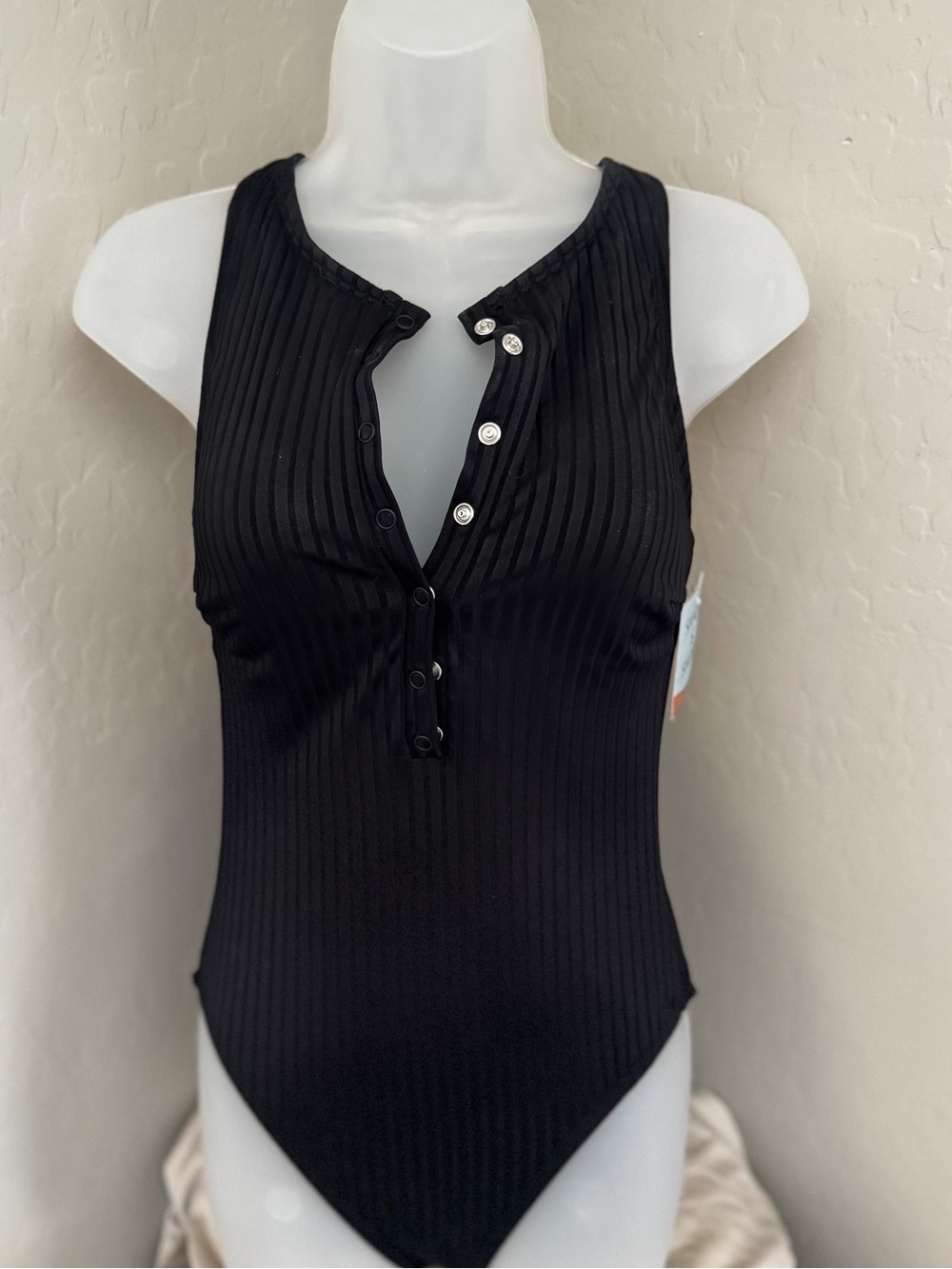 NWT Shade & Shore Black Ribbed Snap-Front One-Piece Padded Racerback Swimsuit